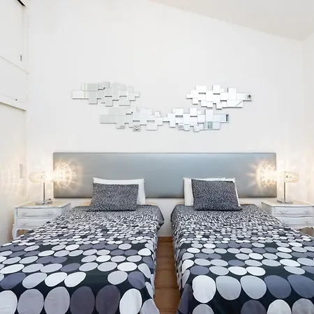 別荘 Hemeras Boutique Homes - Bungalow With Private Garden 5min From The Beach