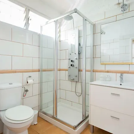 Hemeras Boutique Homes - Bungalow With Private Garden 5min From The Beach